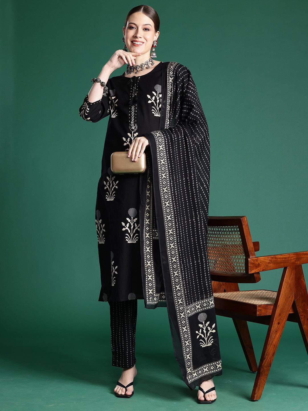 

Anouk Women Floral Printed Regular Kantha Work Pure Cotton Kurta with Trousers & With Dupatta, Black