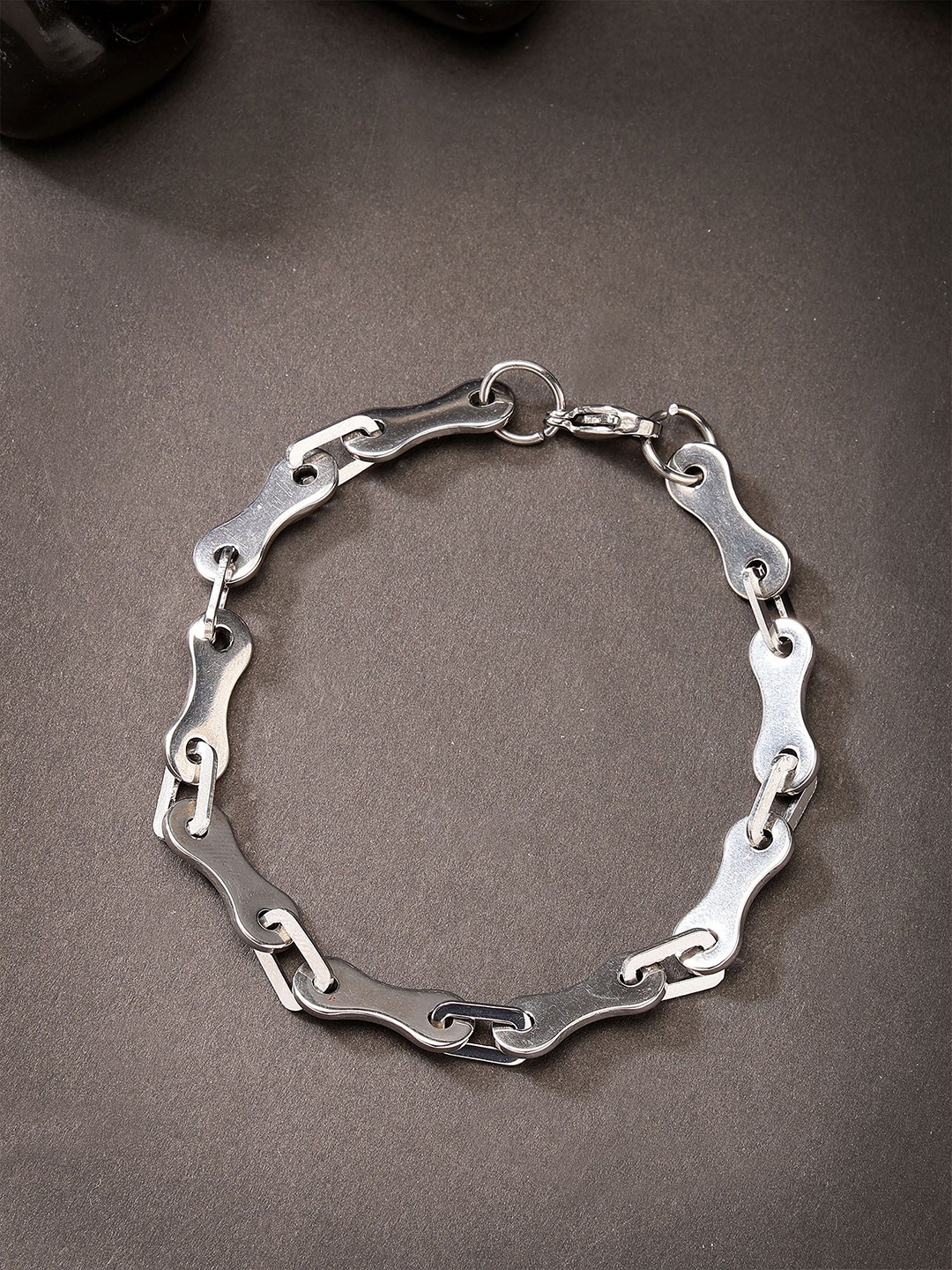 

Bohey by KARATCART Men Handcrafted Silver-Plated Link Bracelet