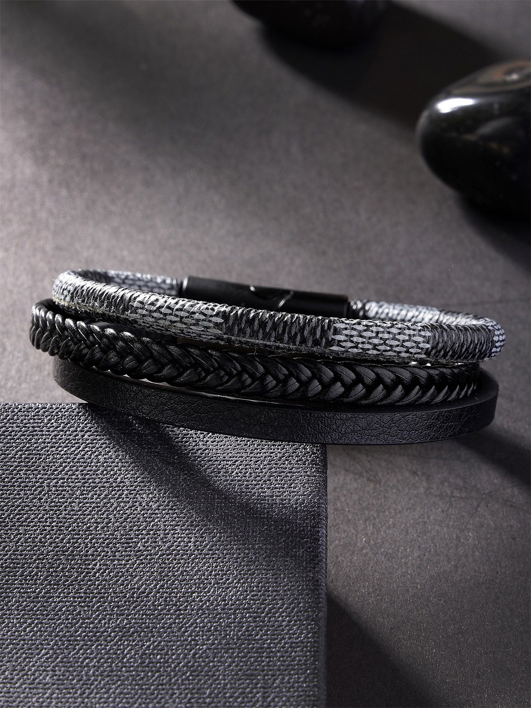 

Bohey by KARATCART Men Leather Handcrafted Multistrand Bracelet, Black