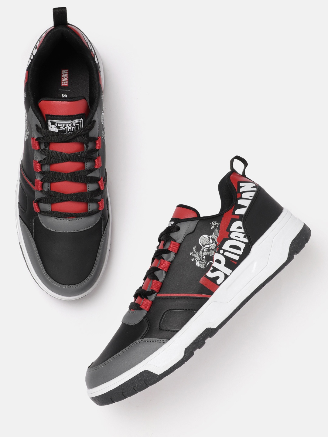 

MARVEL STREET Men Colourblocked Sneakers, Black