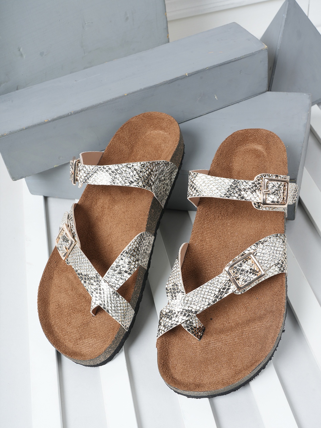 

MOZAFIA Women Printed One Toe Flats, Silver