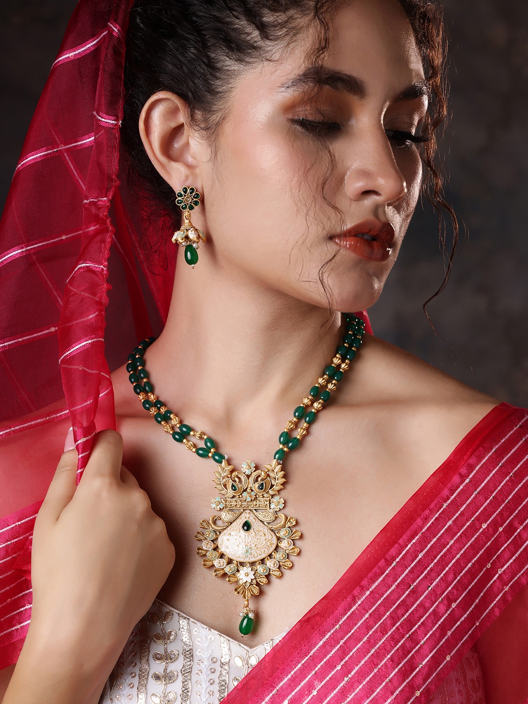 

PANASH Gold-Plated Stone Studded & Beaded Jewellery Set