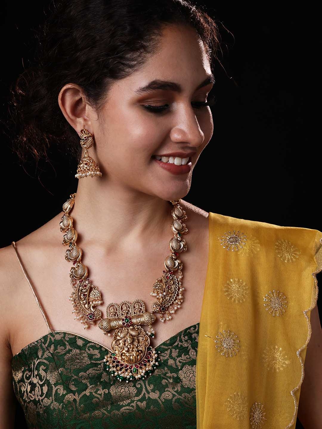 

PANASH Gold-Plated Stone-Studded & Beaded Jewellery Set