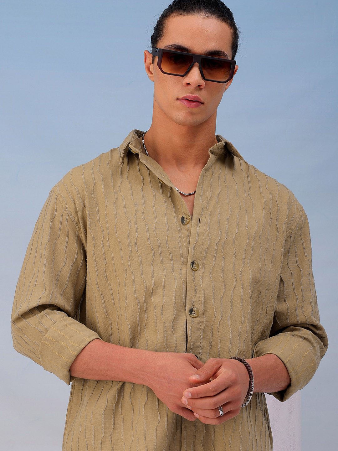 

The Indian Garage Co Men Relaxed Fit Dobby Textured Resortwear Shirt, Khaki