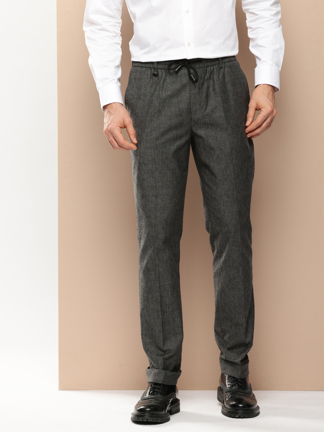 

INVICTUS Men Slim Fit Trousers, Olive