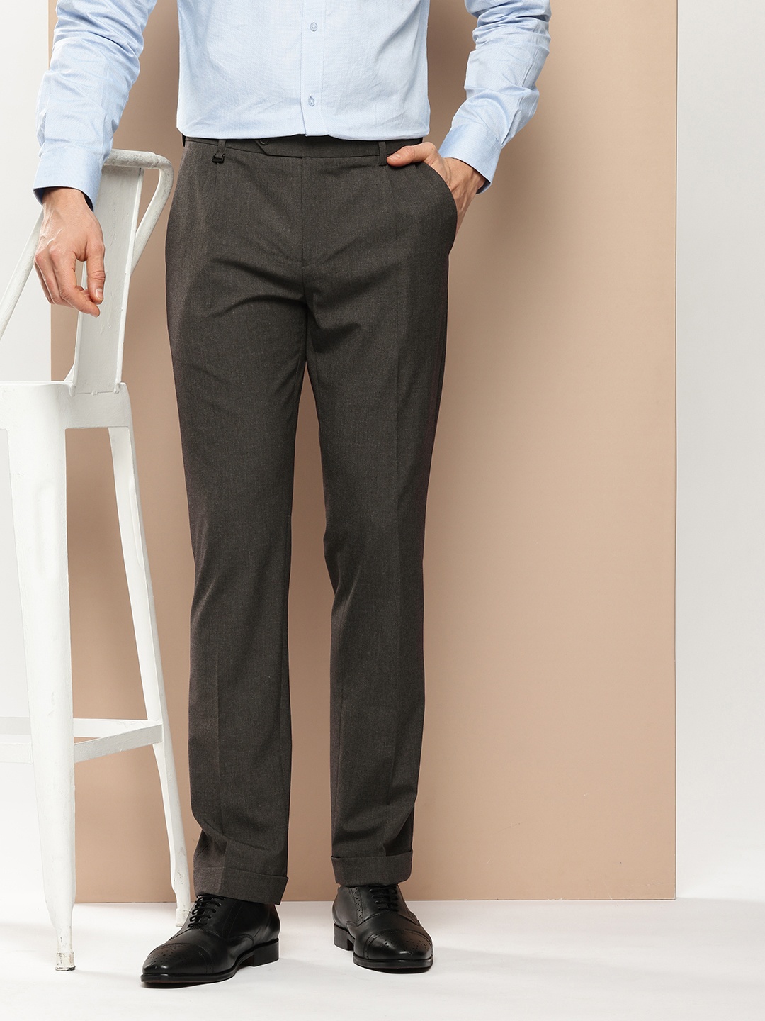

INVICTUS Men Bi Stretch- 4 Way Stretch- Extra Comfort Slim Fit Trousers, Charcoal