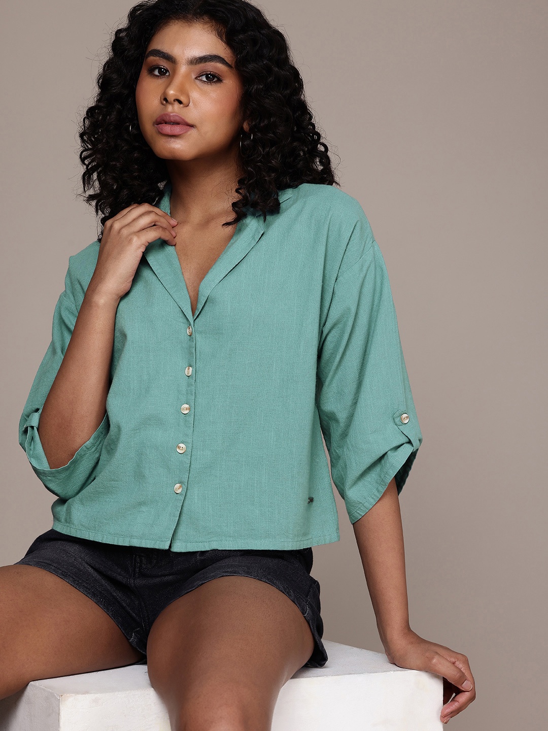 

Roadster Pure Cotton Casual Shirt, Blue