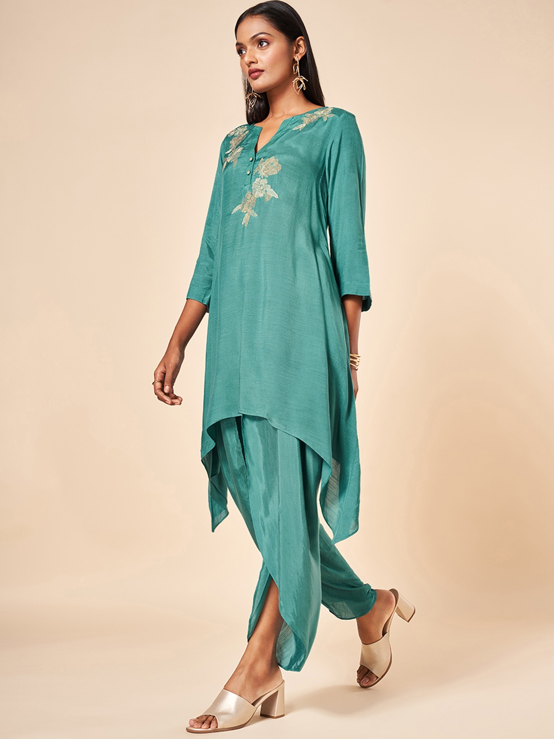 

Marigold Lane Floral Embroidered Thread Work A-Line Kurta With Dhoti Pants, Green
