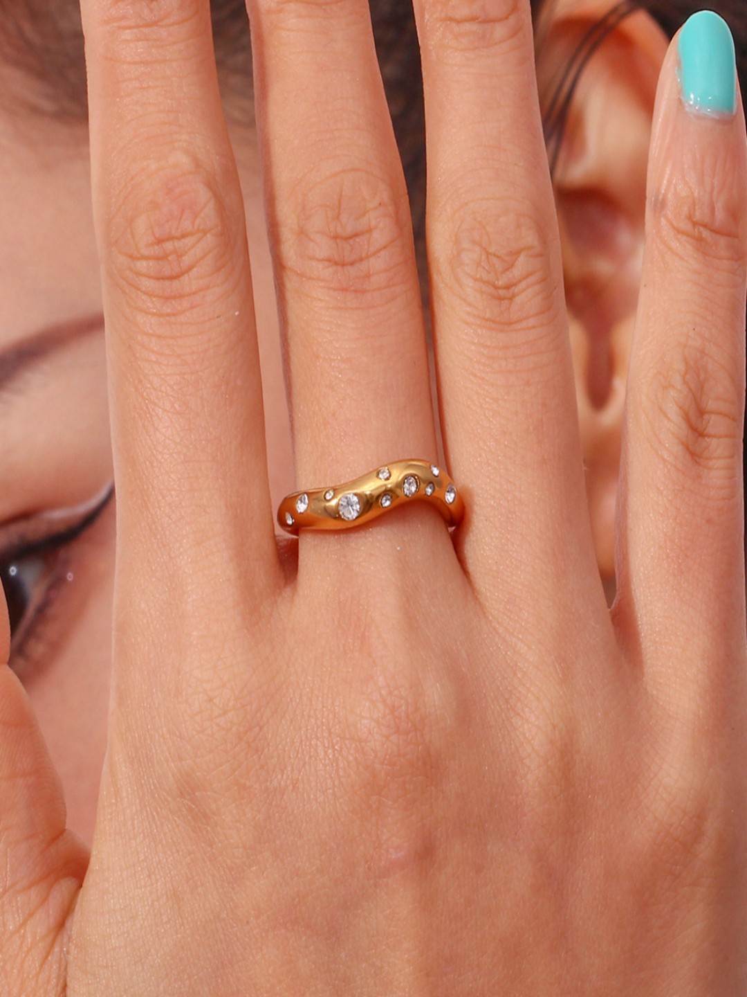 

AQUASTREET 18K Plated Waterproof Anti Tarnish Wavy Zircon Ring, Gold