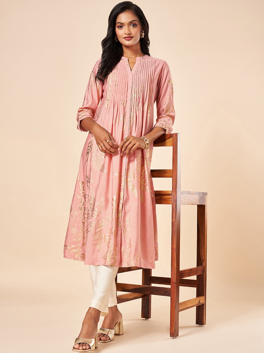 

Marigold Lane Mandarin Collar Floral Printed A-Line Kurta, Pink