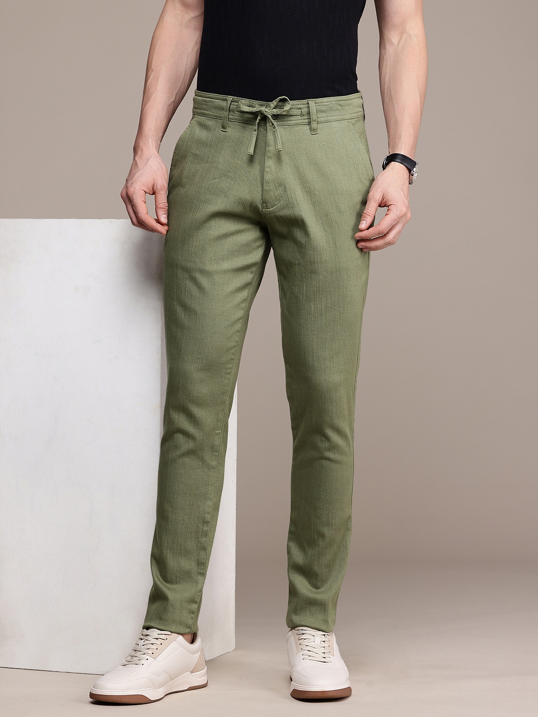 

French Connection Men Smart Slim Fit Easy Wash Chinos, Olive