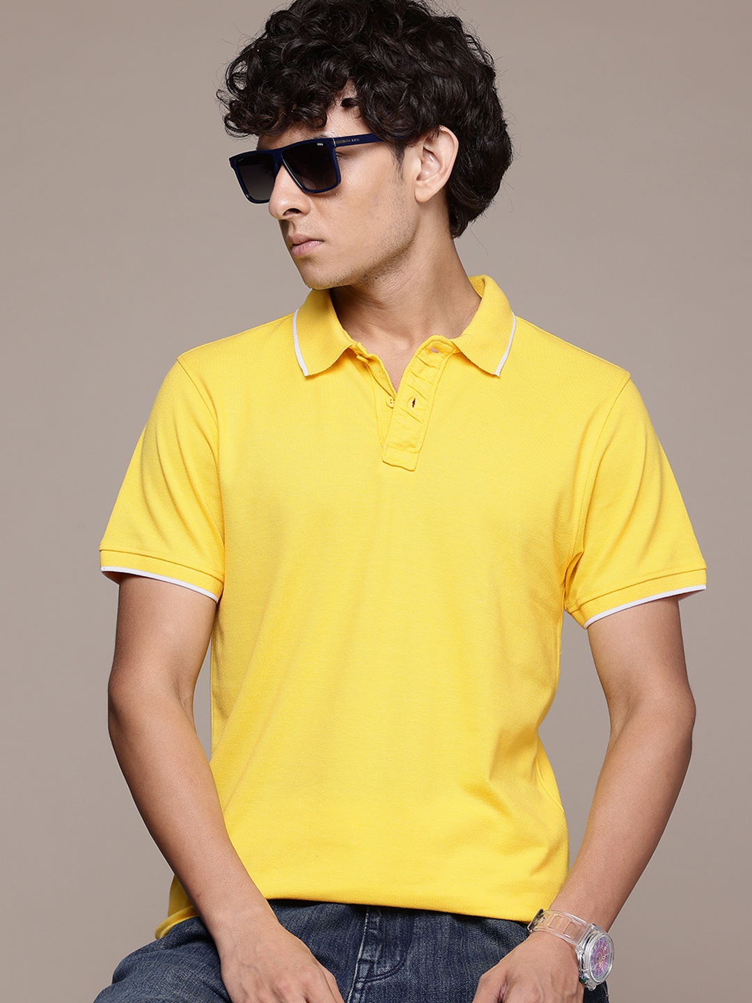 

Roadster Men Polo Collar T-shirt, Yellow