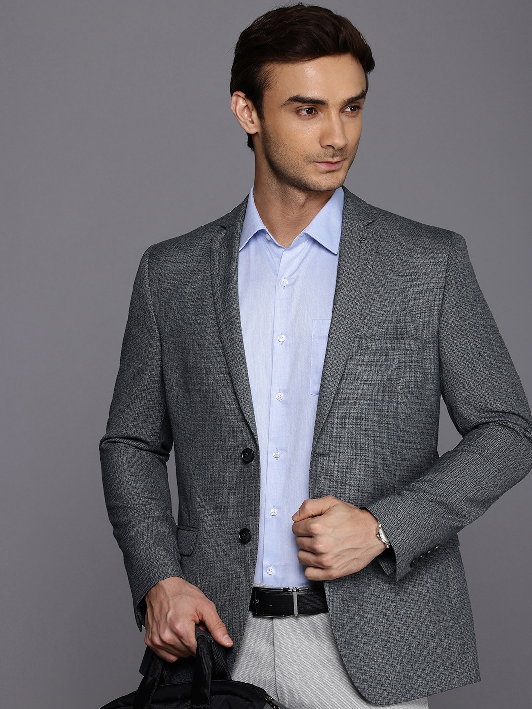 

Theme Men Solid Slim Fit Blazer, Blue