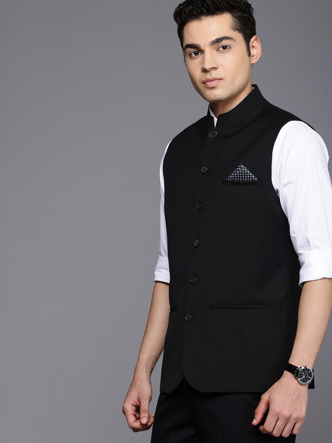 

Theme Regular Fit Nehru Jacket, Black