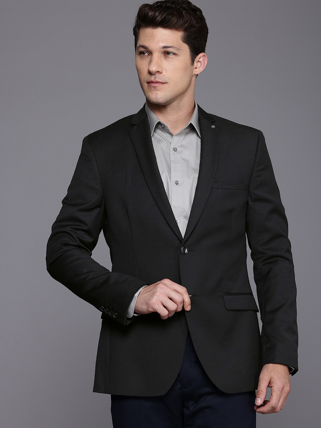

Theme Men Solid Slim Fit Blazer, Black