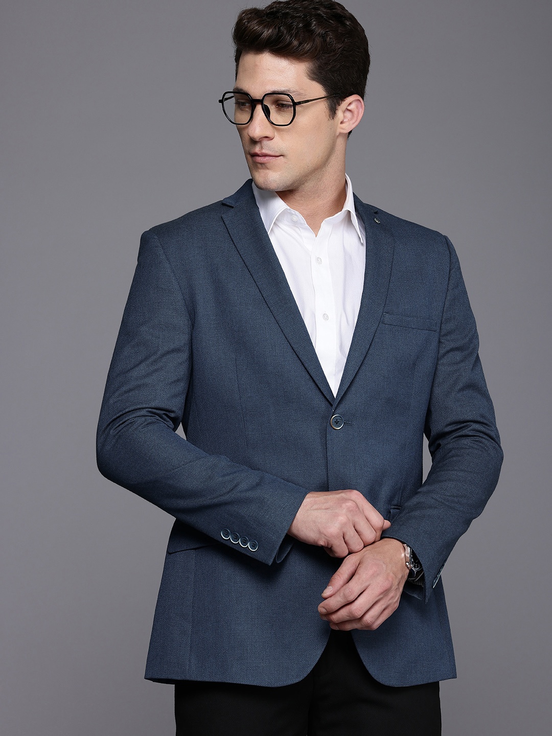 

Theme Men Solid Slim Fit Blazer, Blue