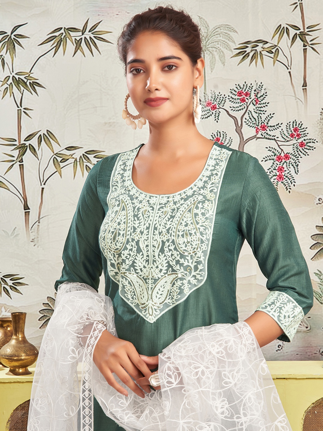 

KALINI Paisley Yoke Design Sequinned Straight Kurta with Trousers & Dupatta, Green