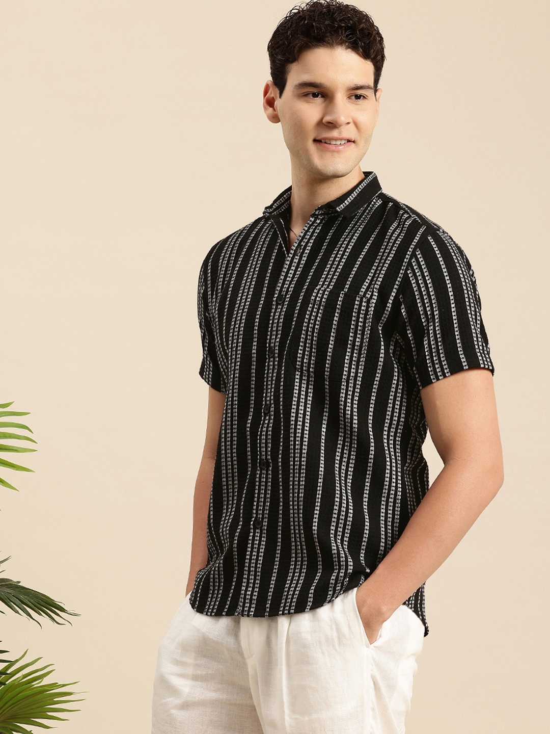 

Mast & Harbour Men Slim Fit Striped Casual Shirt, Black
