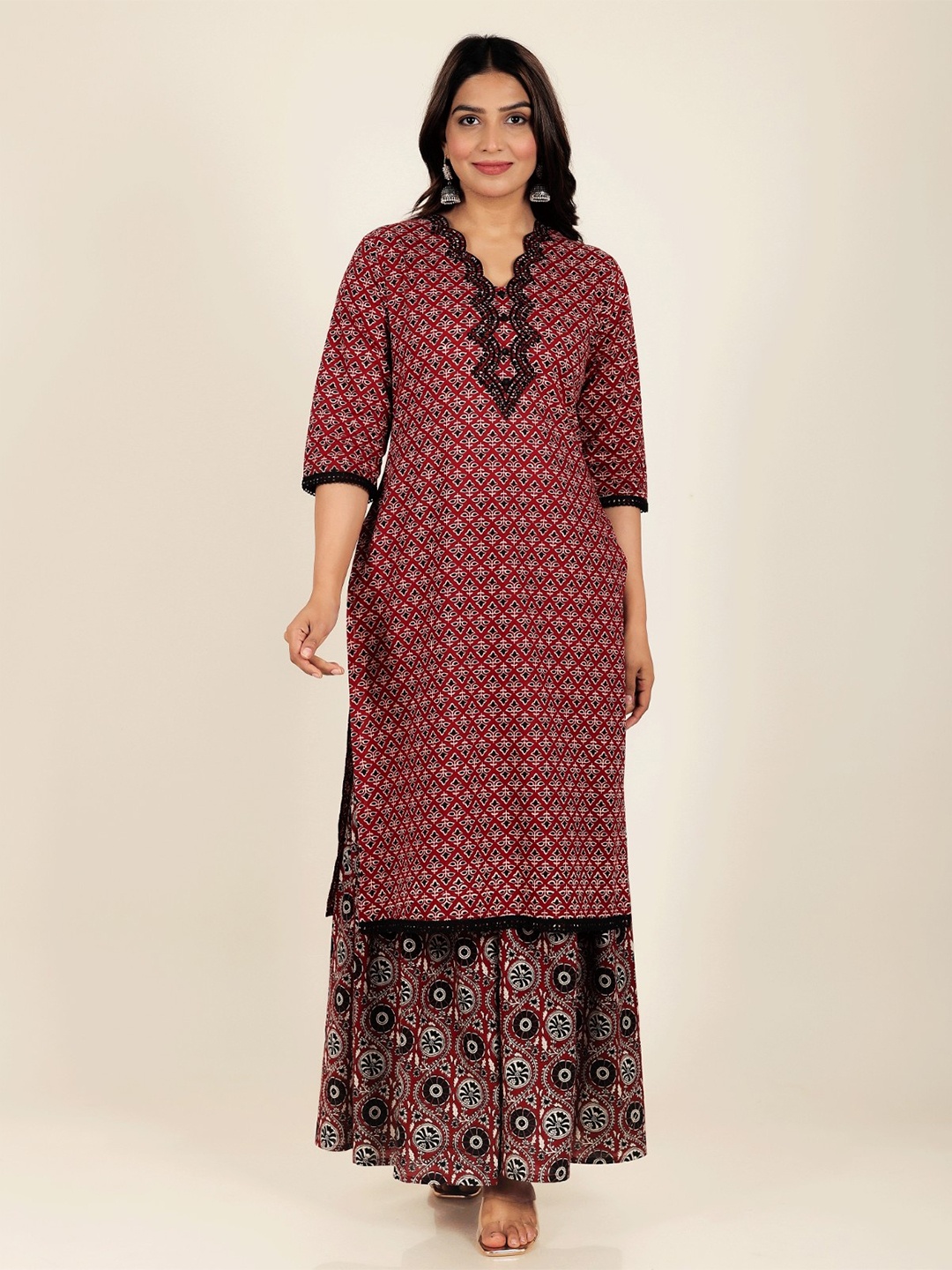 

Aramya Floral Printed Pure Cotton Straight Kurta With Sharara, Red