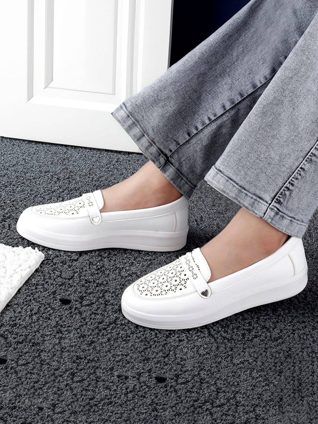 

Bxxy Women Casual Loafer Shoes, White