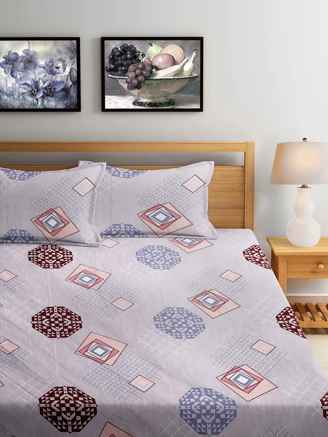 

FABINALIV Grey & Pink Geometric 300 TC King Size Double Bedsheet with 2 Pillow Covers
