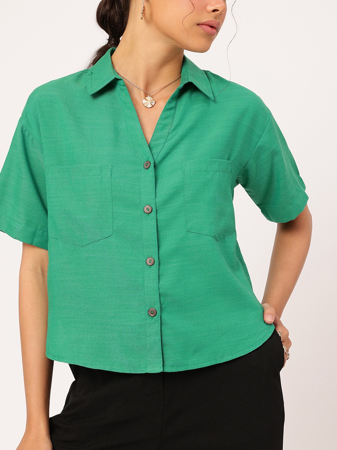

DressBerry Workwear Wonder Pocketed Shirt, Green