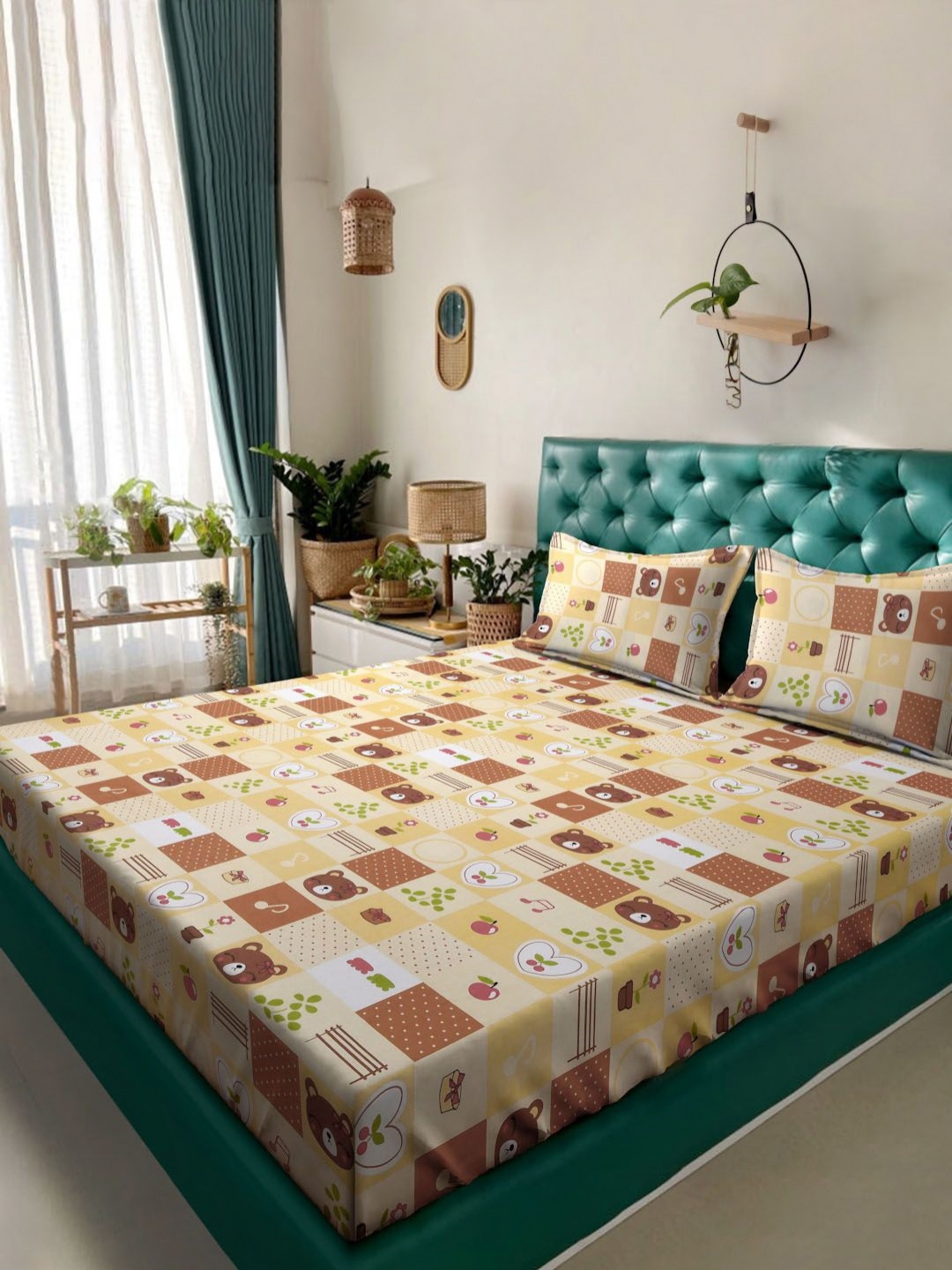 

KLOTTHE Yellow Printed 400 TC Pure Cotton Double King Bedsheet & 2 Pillow Covers