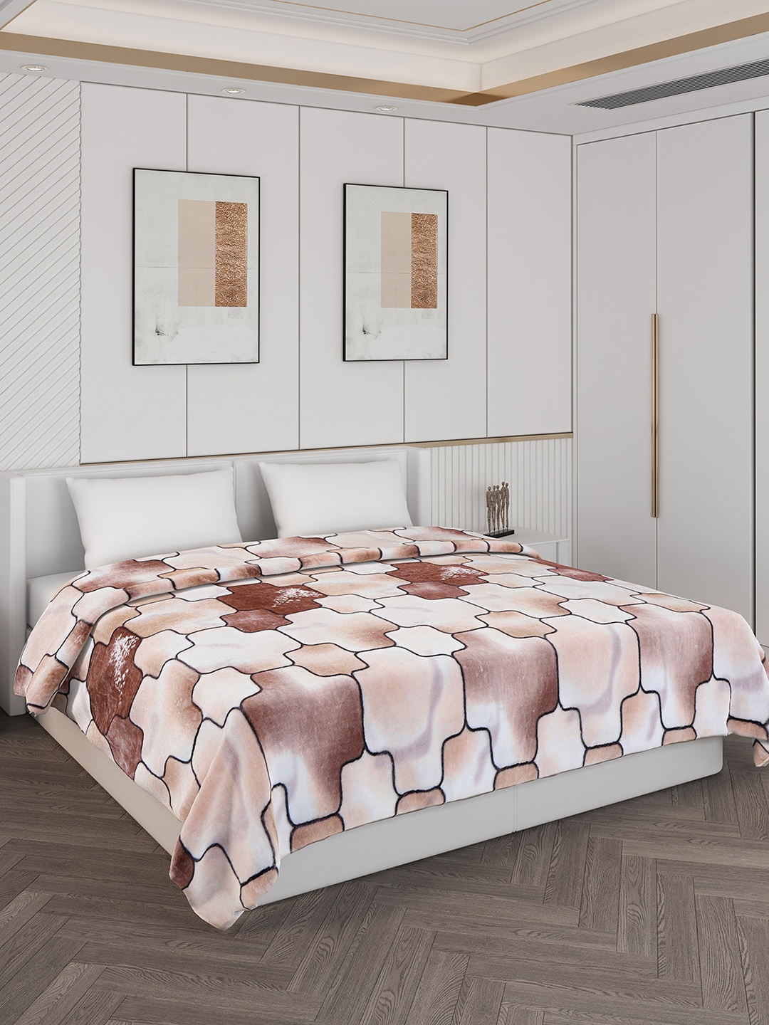 

Monte Carlo Beige & Brown Geometric Printed Mild Winter 600 GSM Double Bed Blanket