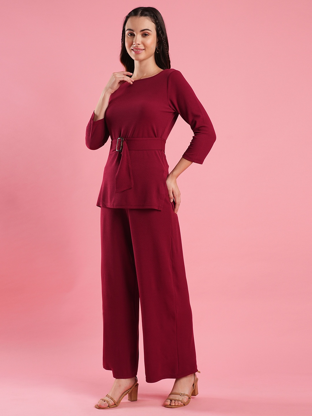 

Globus Round Neck Top With Trousers, Maroon