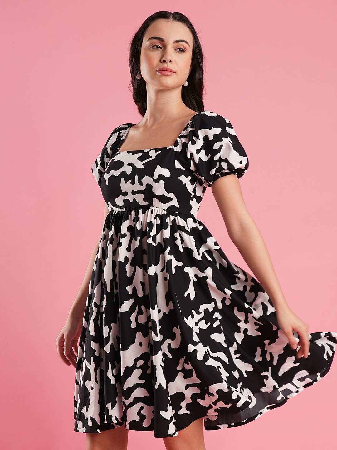 

Globus Printed Puff Sleeve Fit & Flare Dress, Black