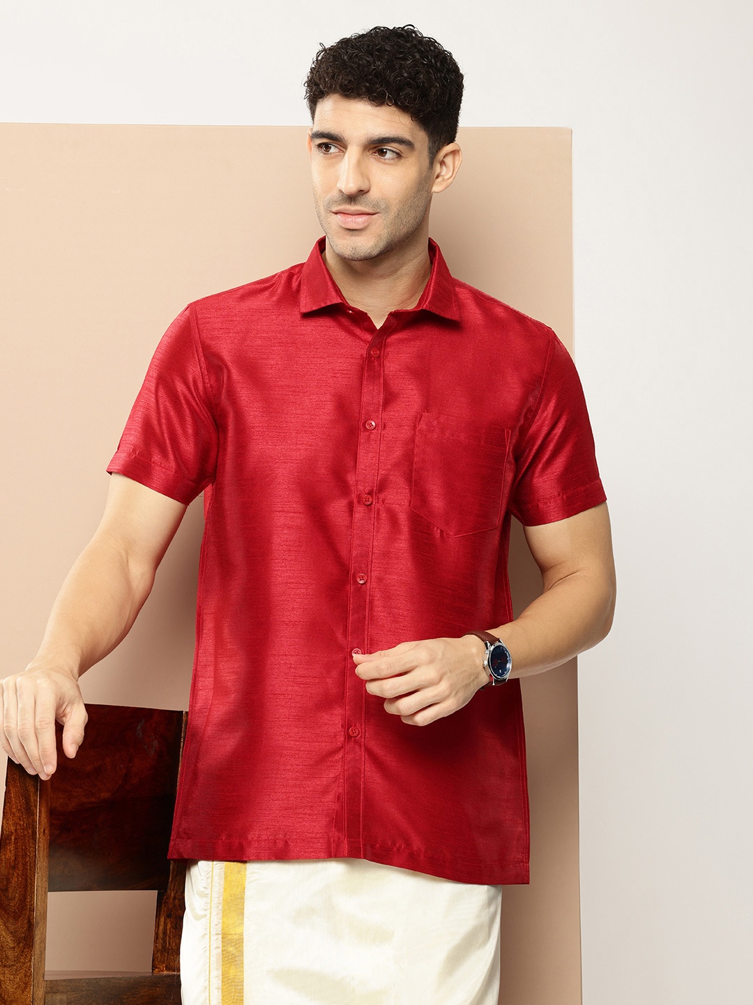 

INVICTUS Spread Collar Festive Collection Shirt, Red