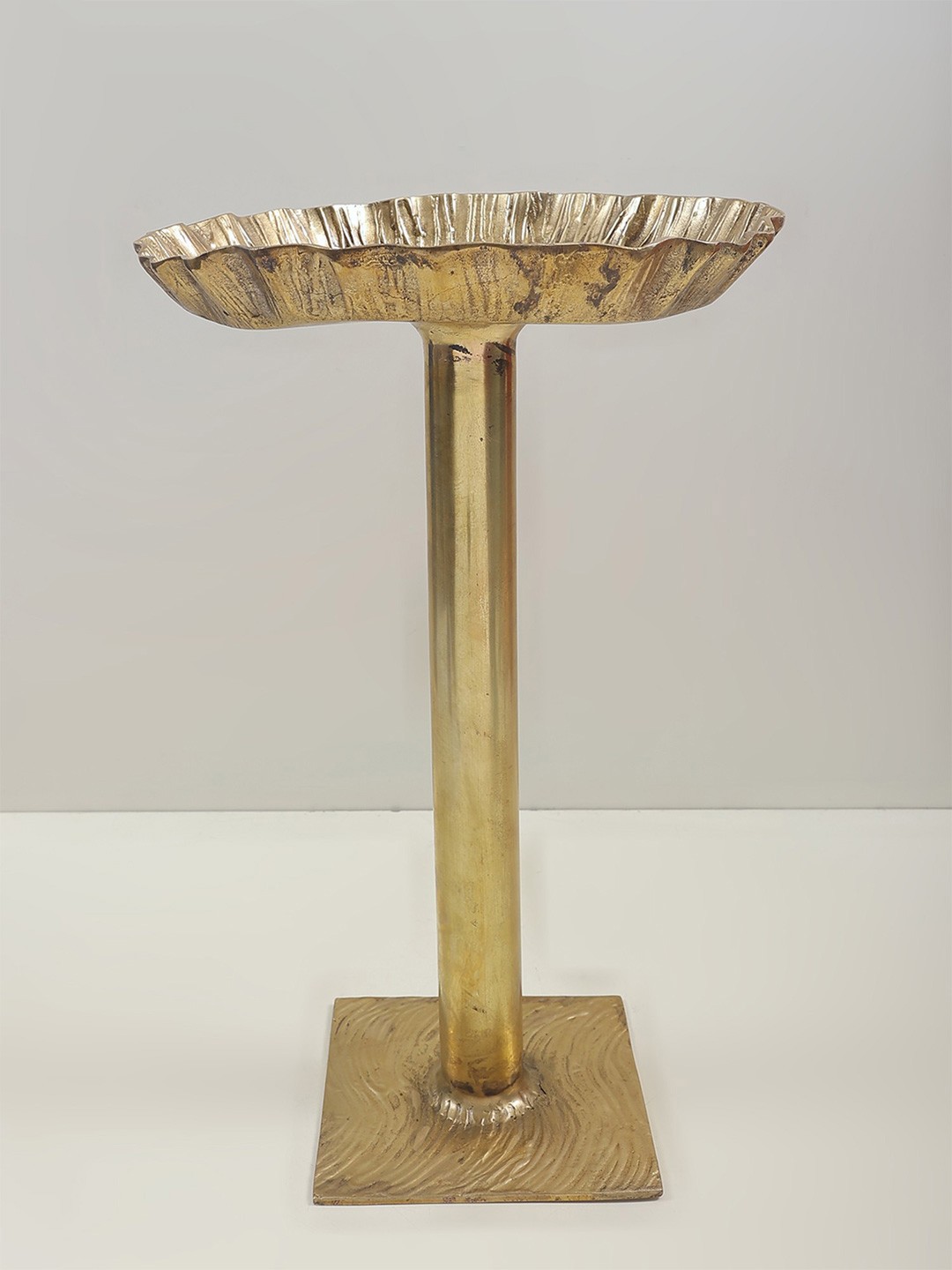 

Exotic India Brass Mushroom Urli Stand, Gold
