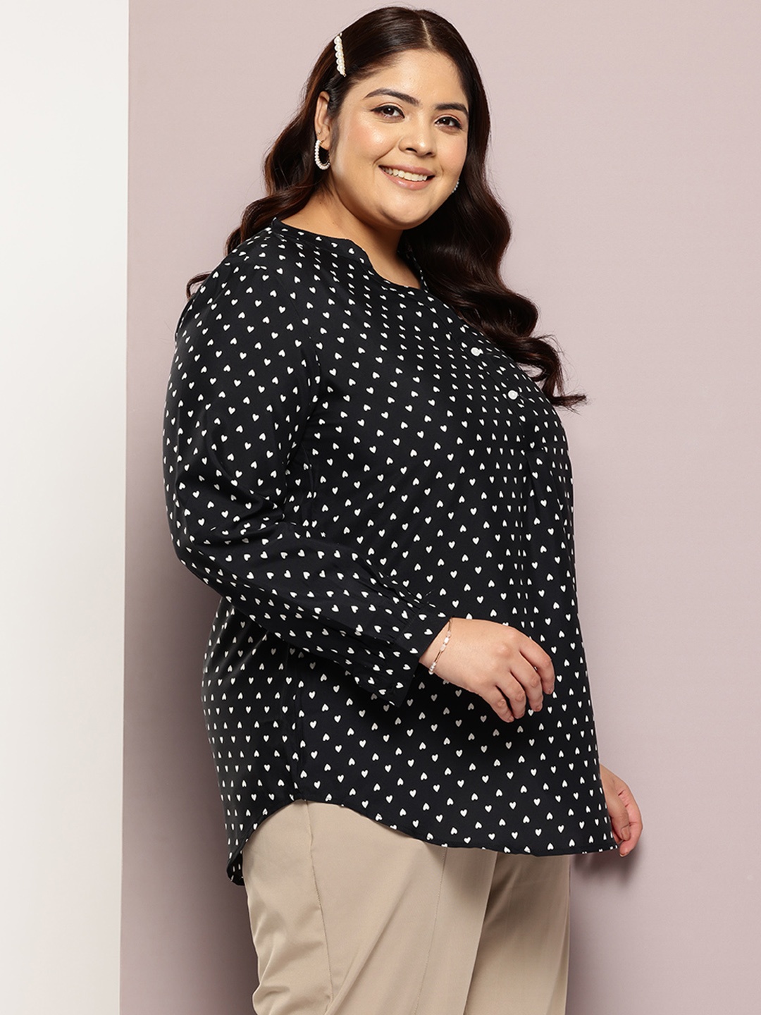 

Qurvii+ Plus Size Comfort Printed Mandarin Collar Casual Shirt, Black