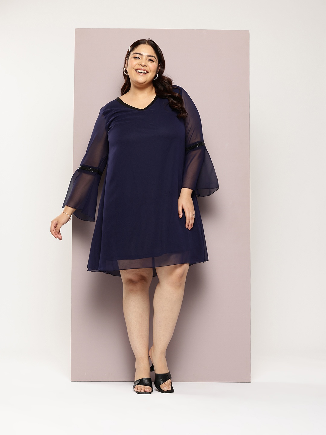 

Qurvii+ Plus Size Embellished Bell Sleeve Georgette A-Line Dress, Navy blue