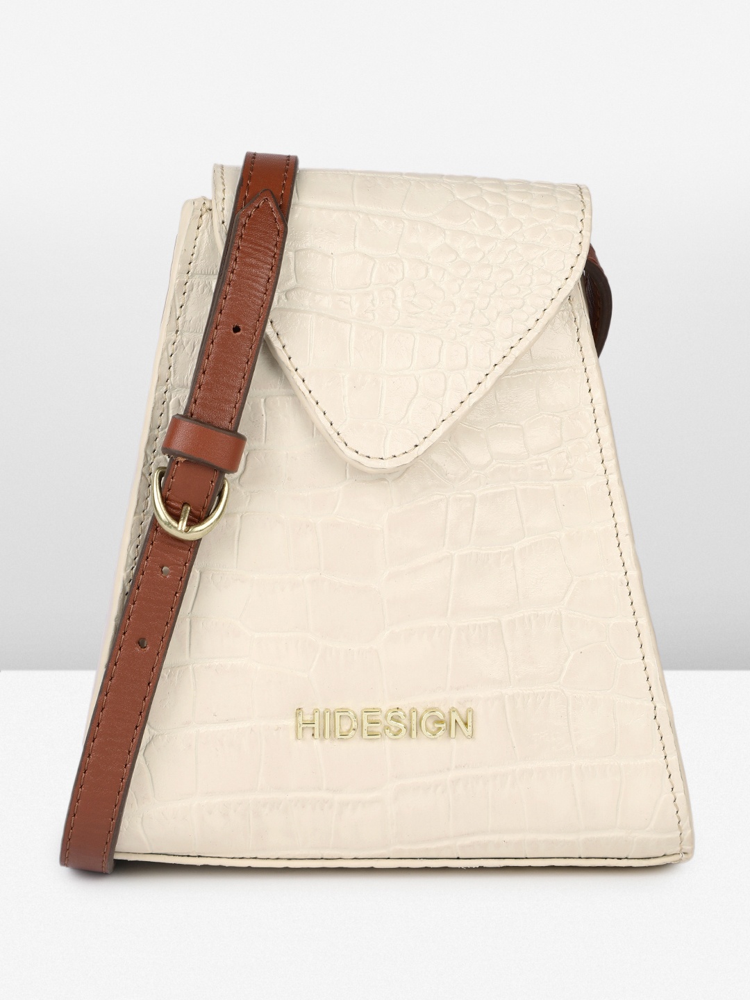

Hidesign Animal Textured Leather Structured SPRUCE Sling Bag, Off white