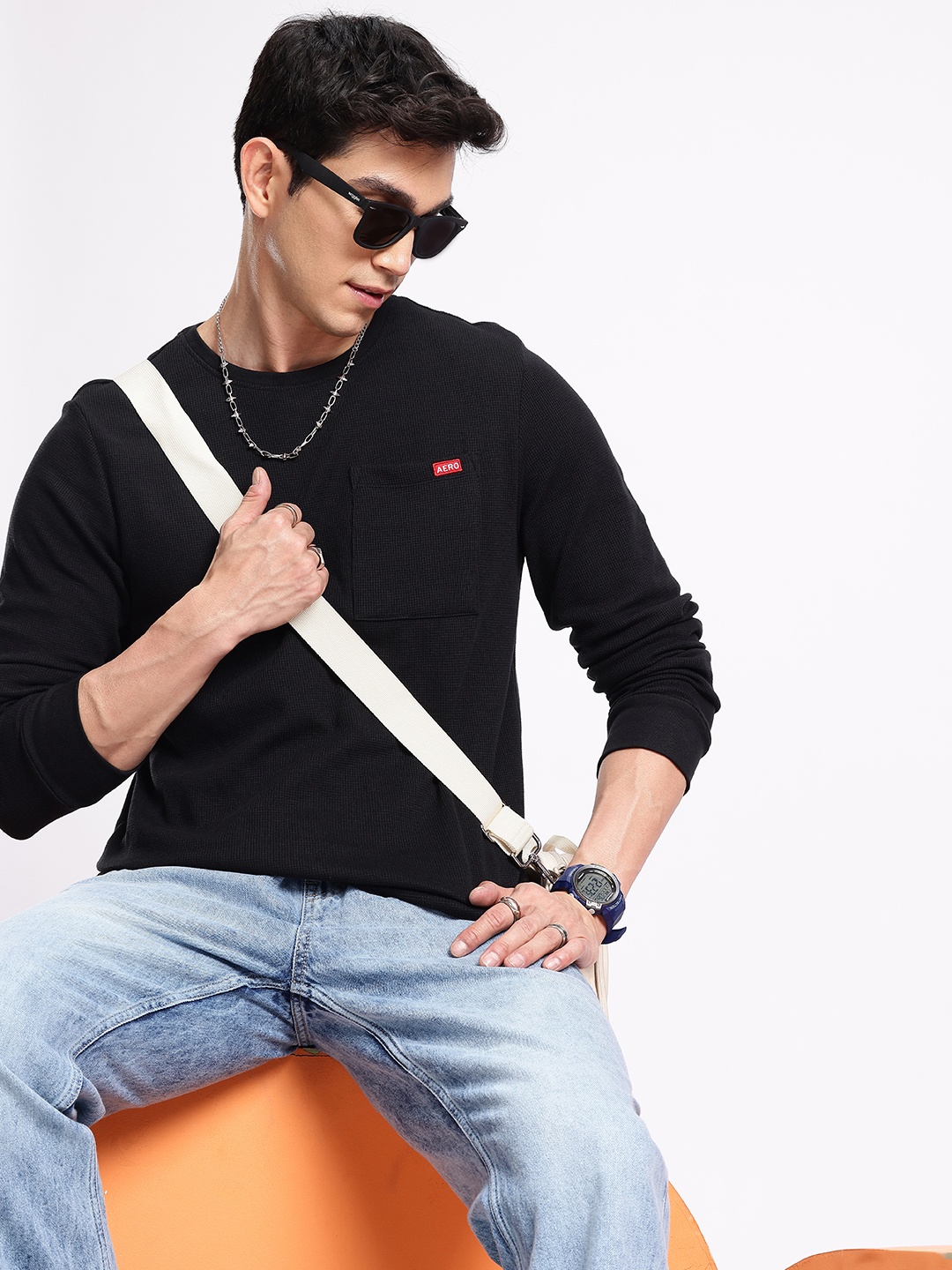 

Aeropostale Self Design Long Sleeves Pocket T-shirt, Black