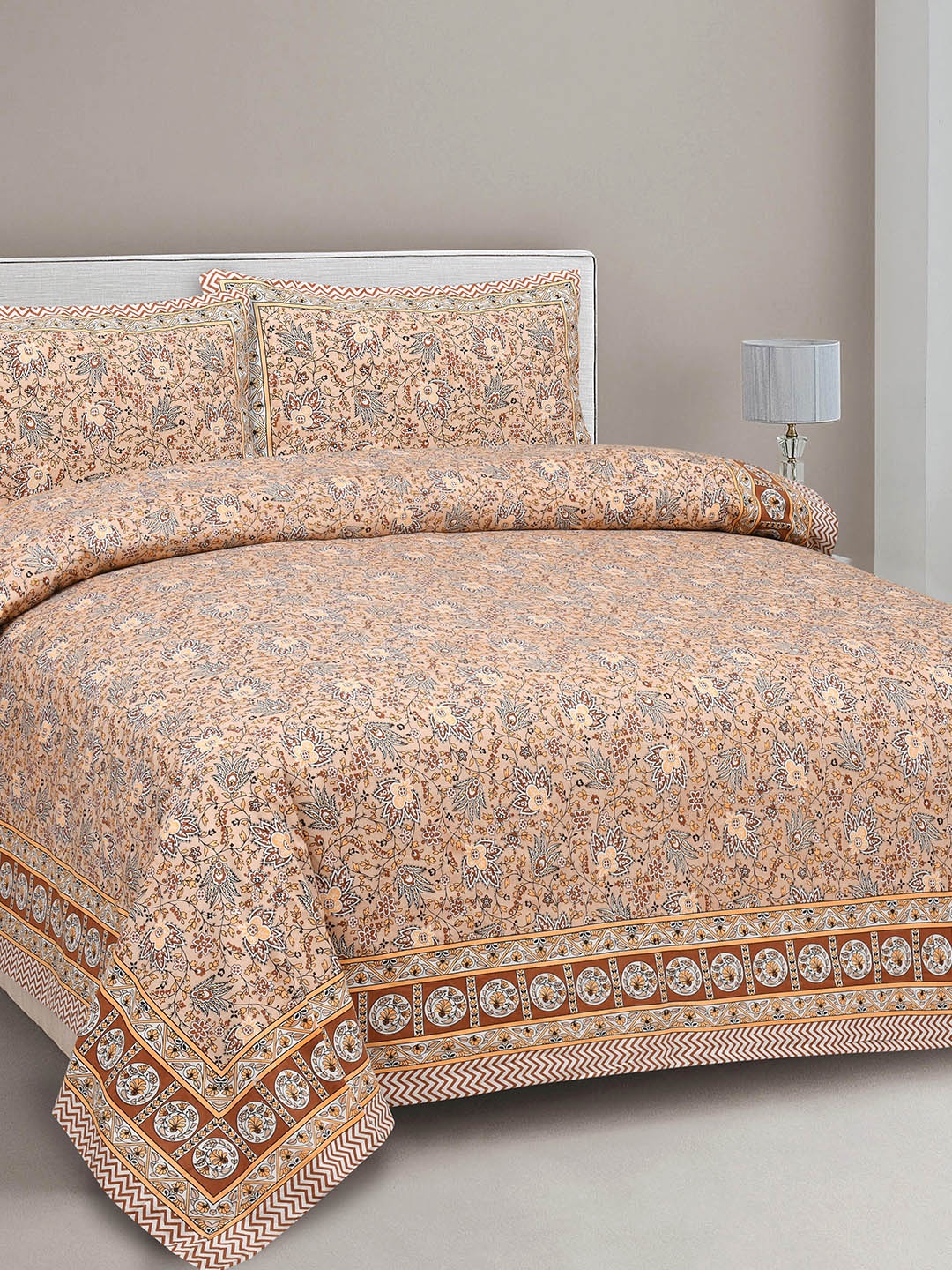 

CLOTHOLOGY Brown & Yellow Floral 180 TC King Bedsheet with 2 Pillow Covers