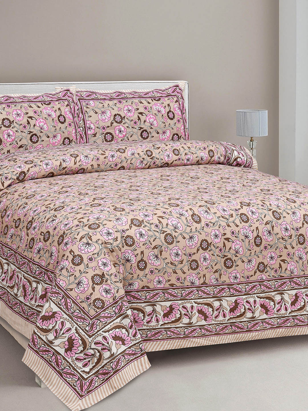 

CLOTHOLOGY Pink & Green Floral 180 TC King Bedsheet with 2 Pillow Covers
