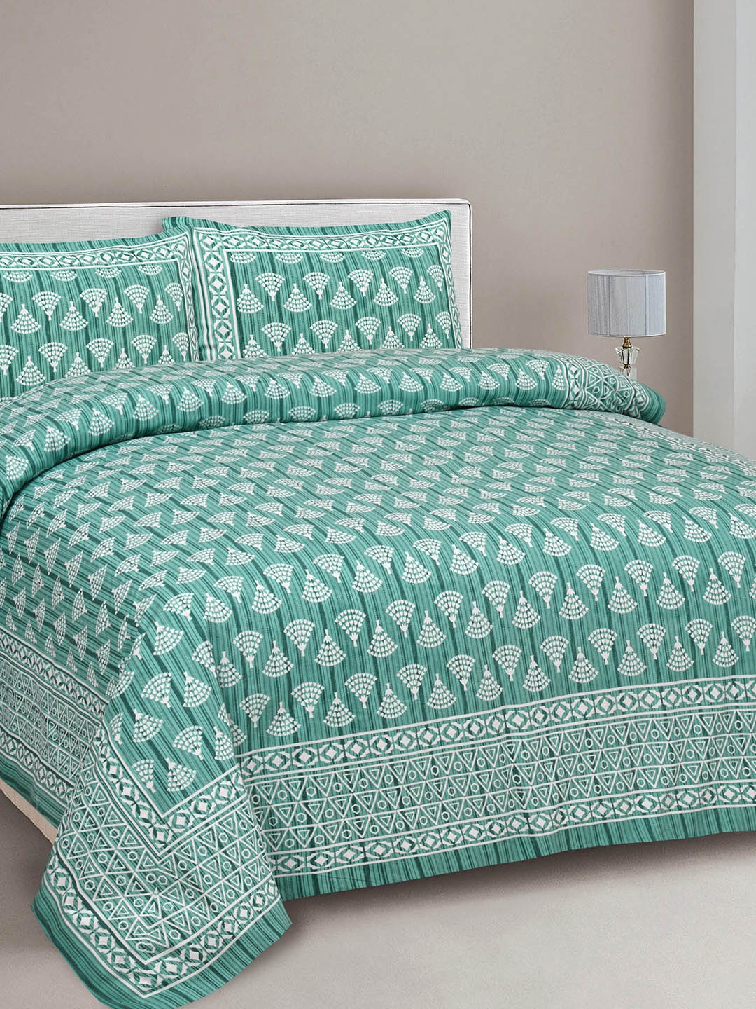 

CLOTHOLOGY Sea Green & White Ethnic Motifs 180 TC King Bedsheet with 2 Pillow Covers