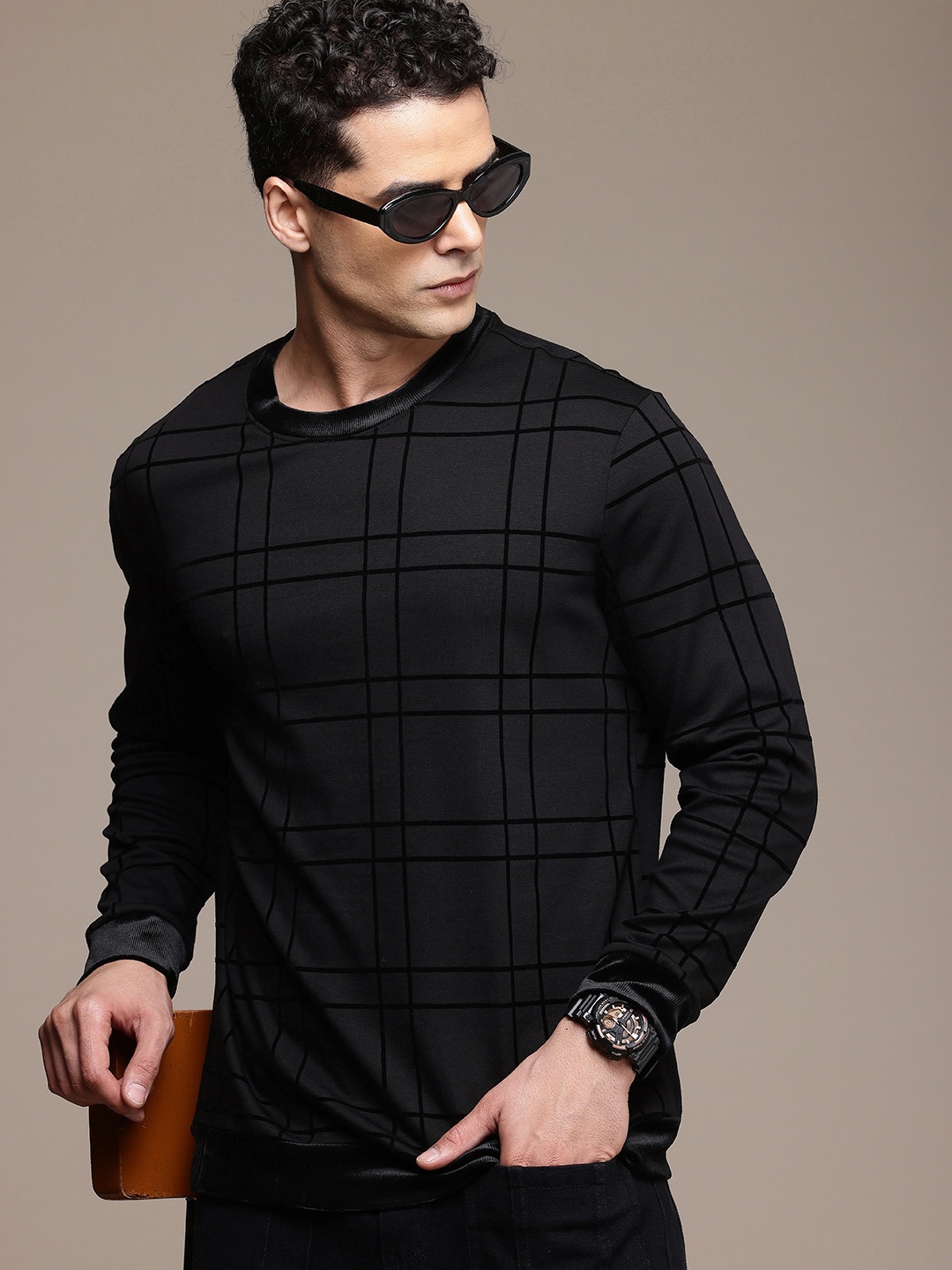 

FCUK Long Sleeves Checked Pullover Sweatshirt, Black