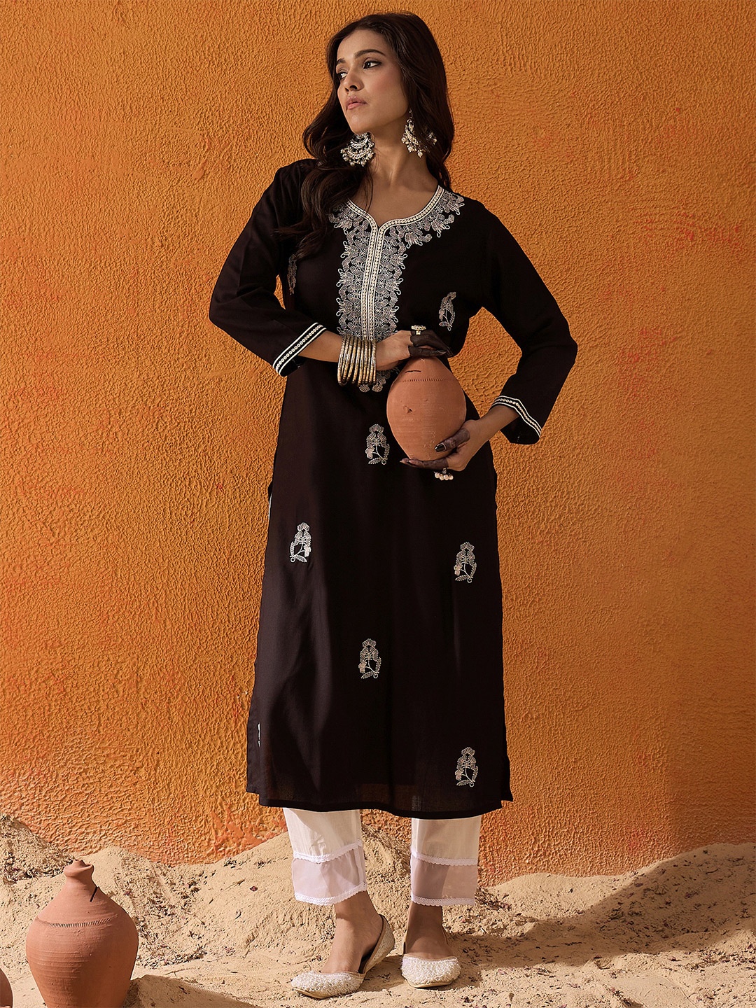 

Indo Era Black Ethnic Motifs Embroidered V-Neck Straight Kurta