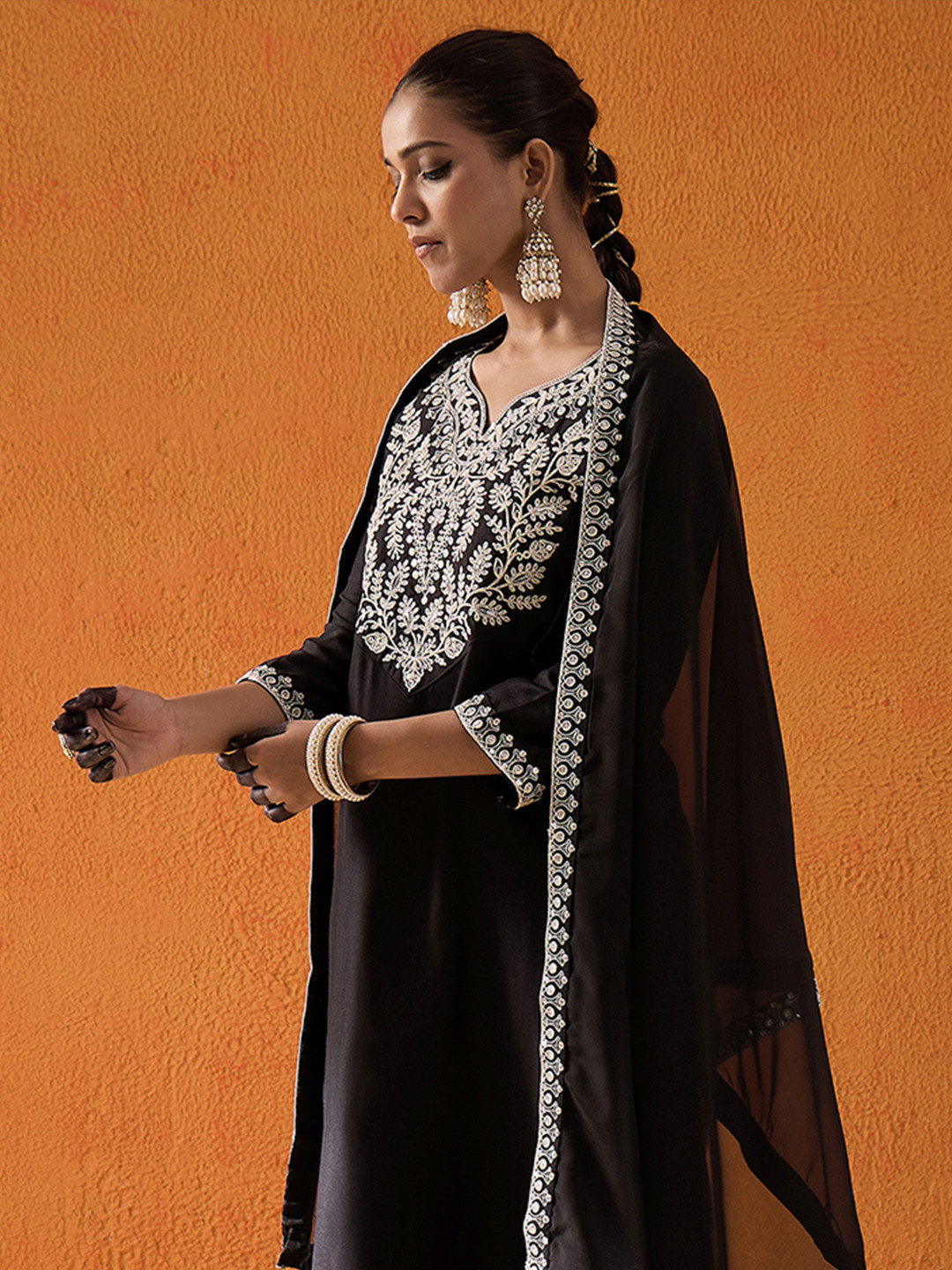 

Indo Era Floral Embroidered Thread Work Straight Kurta With Trousers & Dupatta, Black