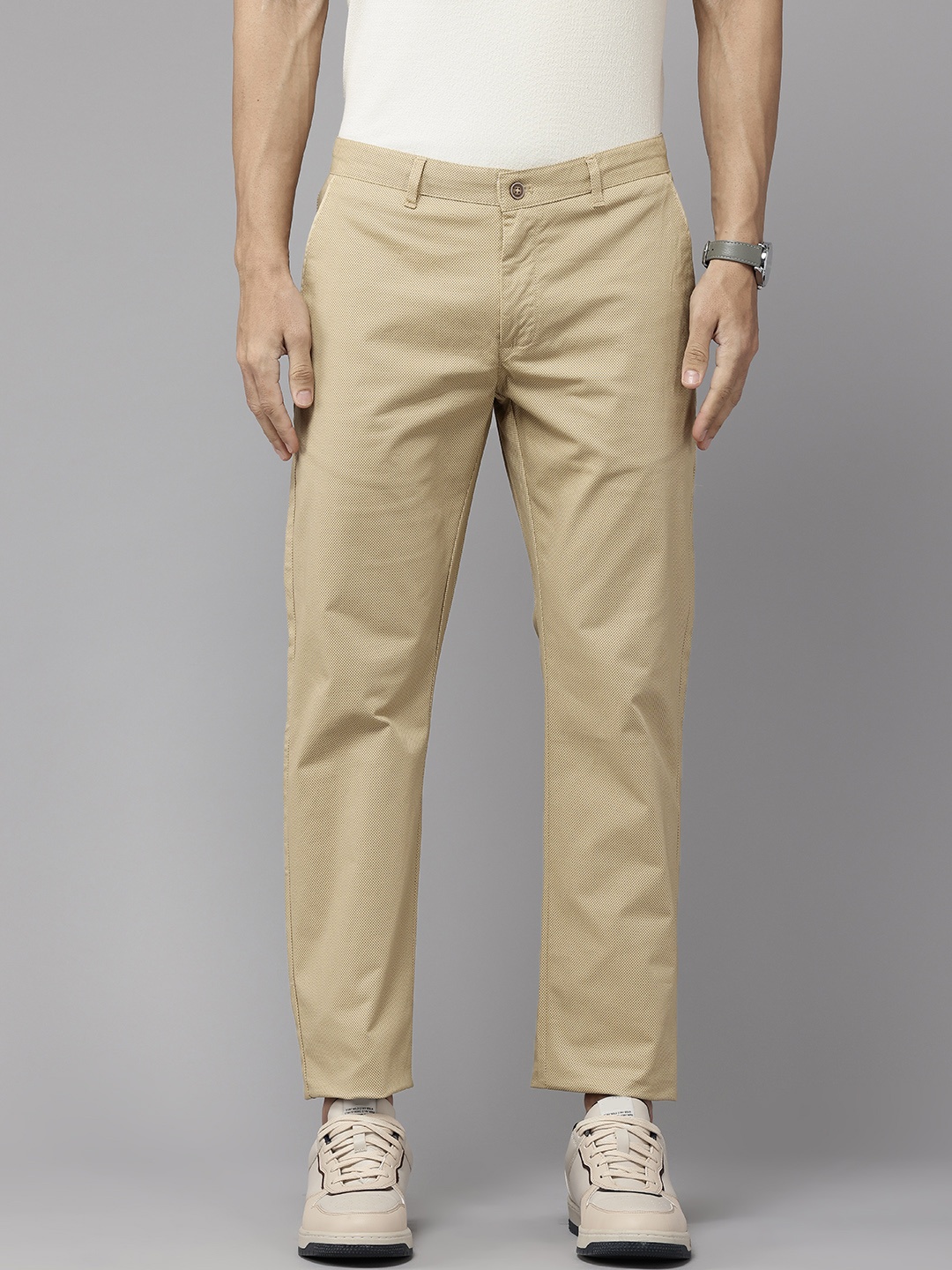 

Blackberrys Men Printed Slim Fit Trousers, Beige