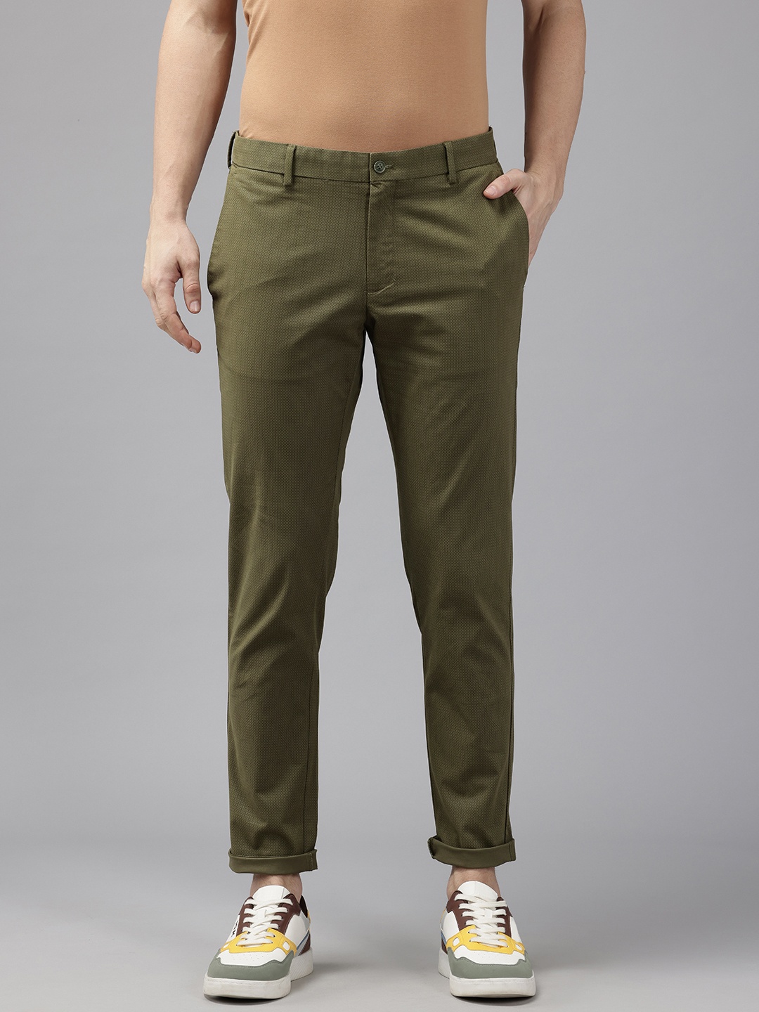 

Blackberrys Men Micro Print Skinny Fit Low-Rise Chinos Trousers, Olive