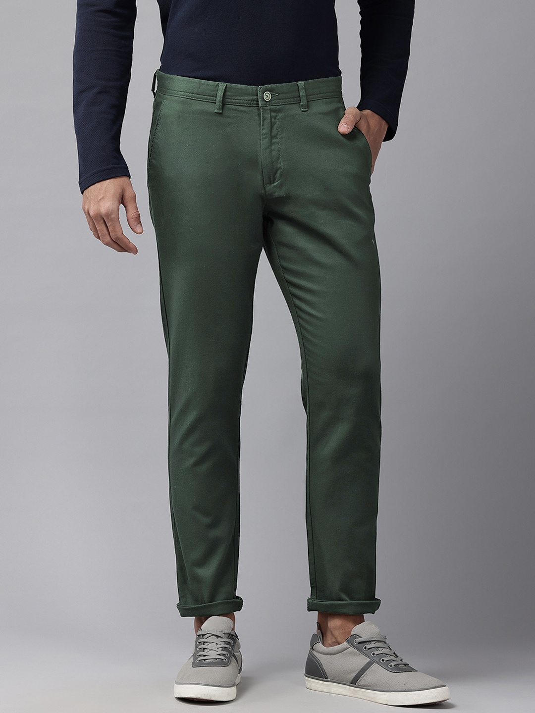 

Blackberrys Men Skinny Fit Mid-Rise Trousers, Green