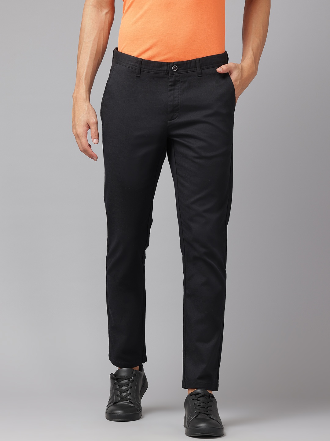 

Blackberrys Men Chinos Trousers, Black