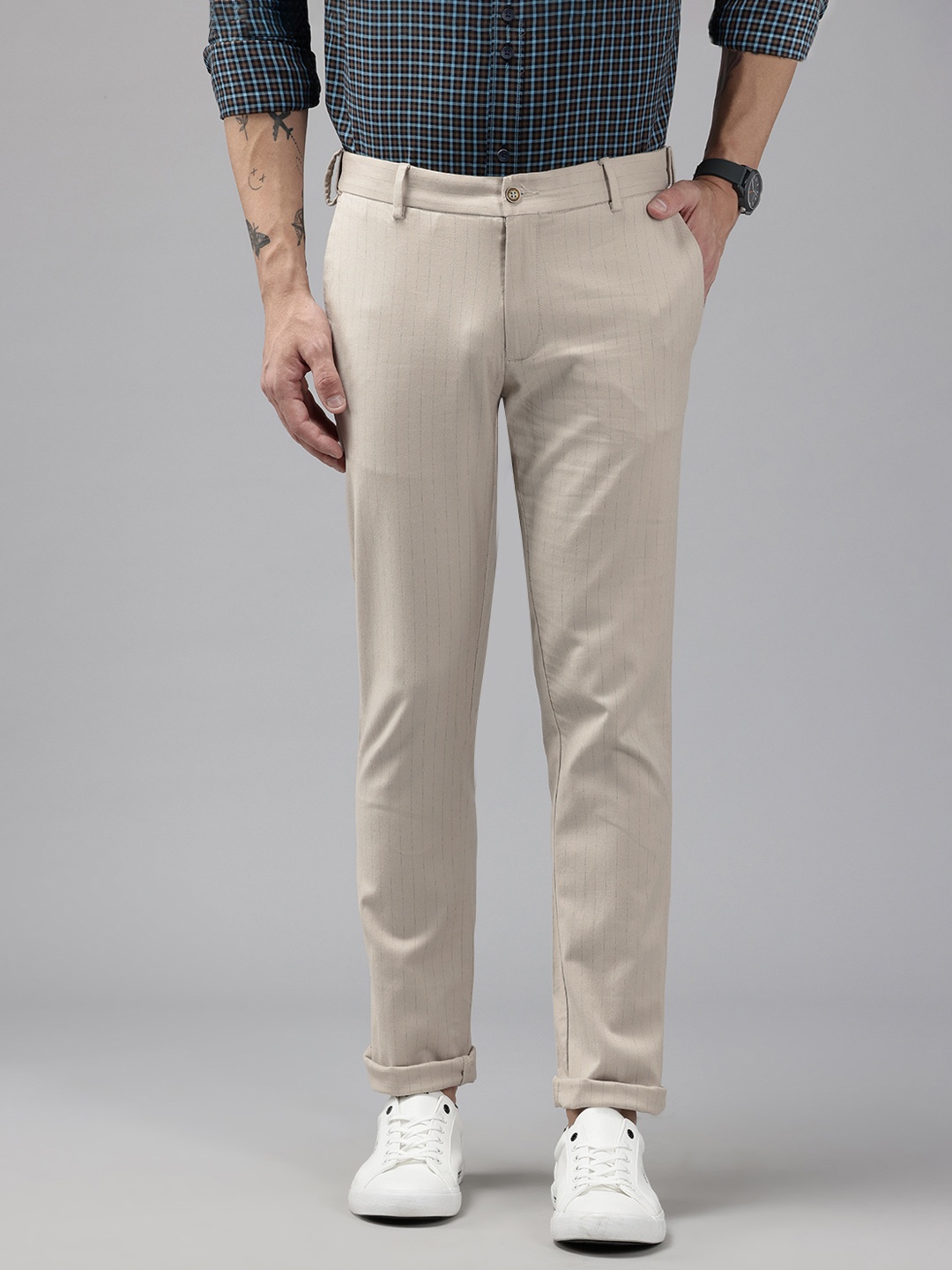 

Blackberrys Men Striped Skinny Fit Low-Rise Chinos Trousers, Beige