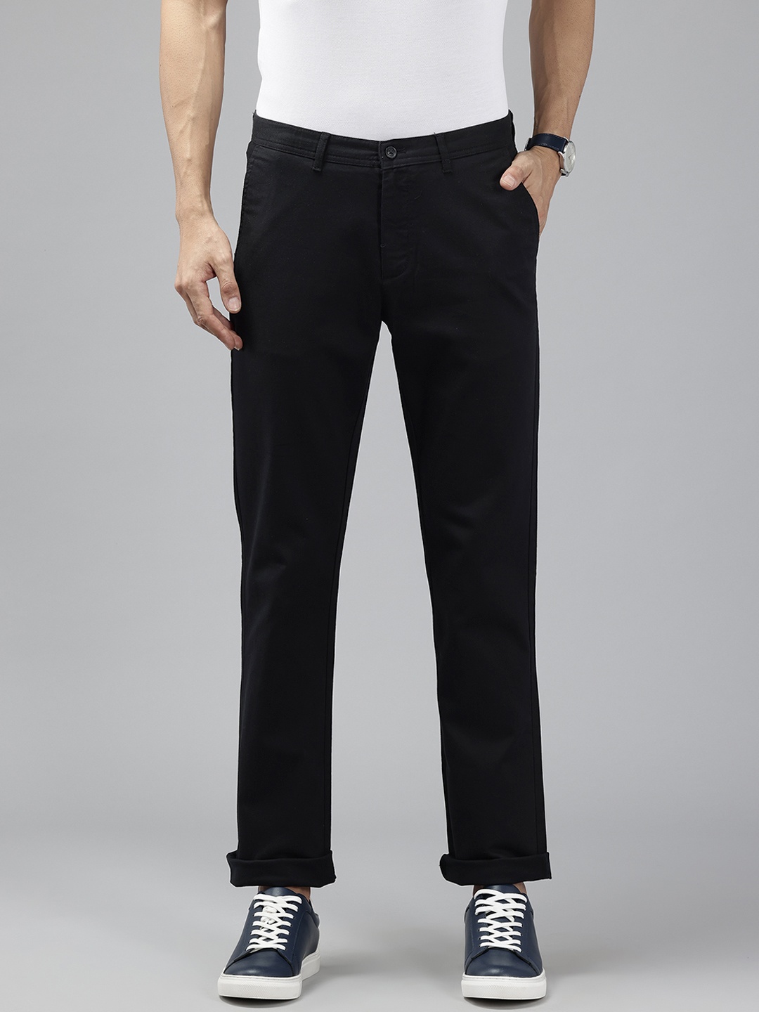 

Blackberrys Men Textured Trousers, Black