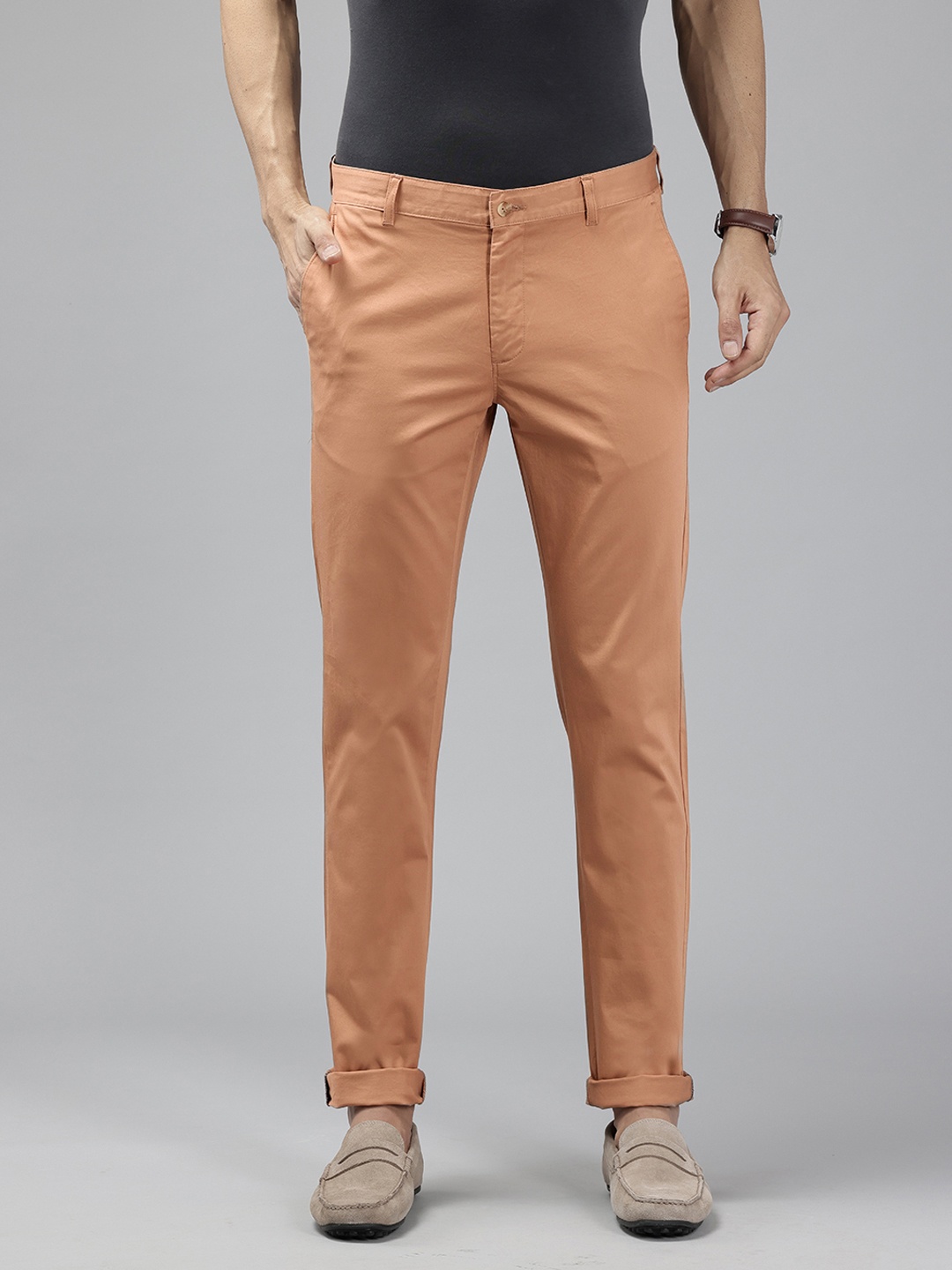 

Blackberrys Men Tapered Fit Low-Rise Chinos, Peach