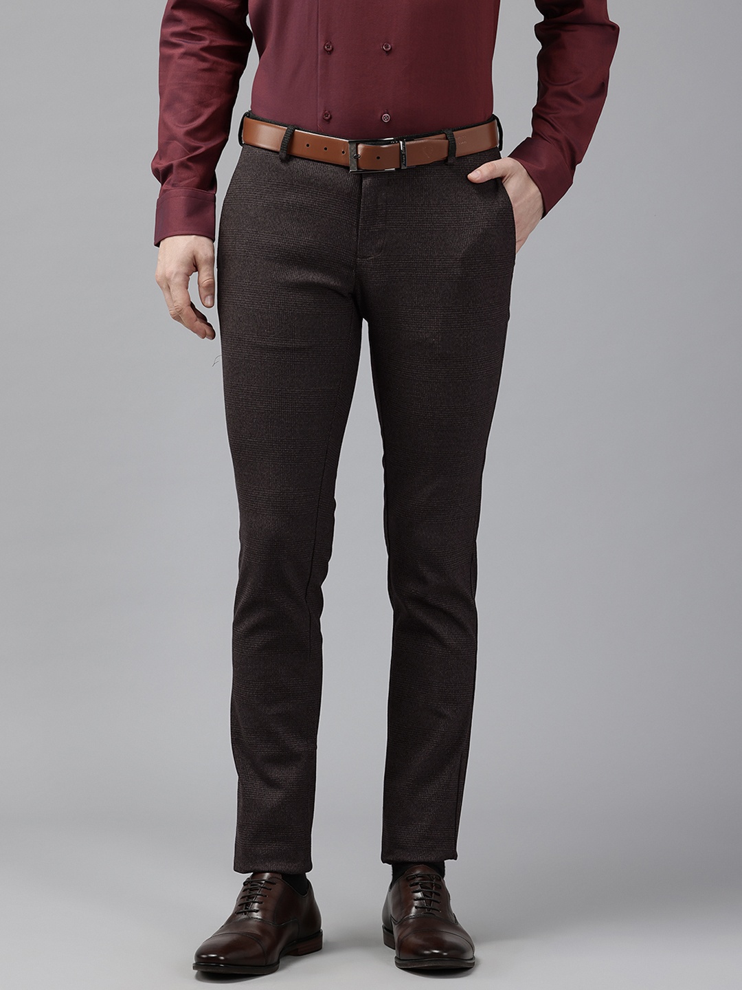 

Blackberrys Men Tapered Fit Trousers, Brown